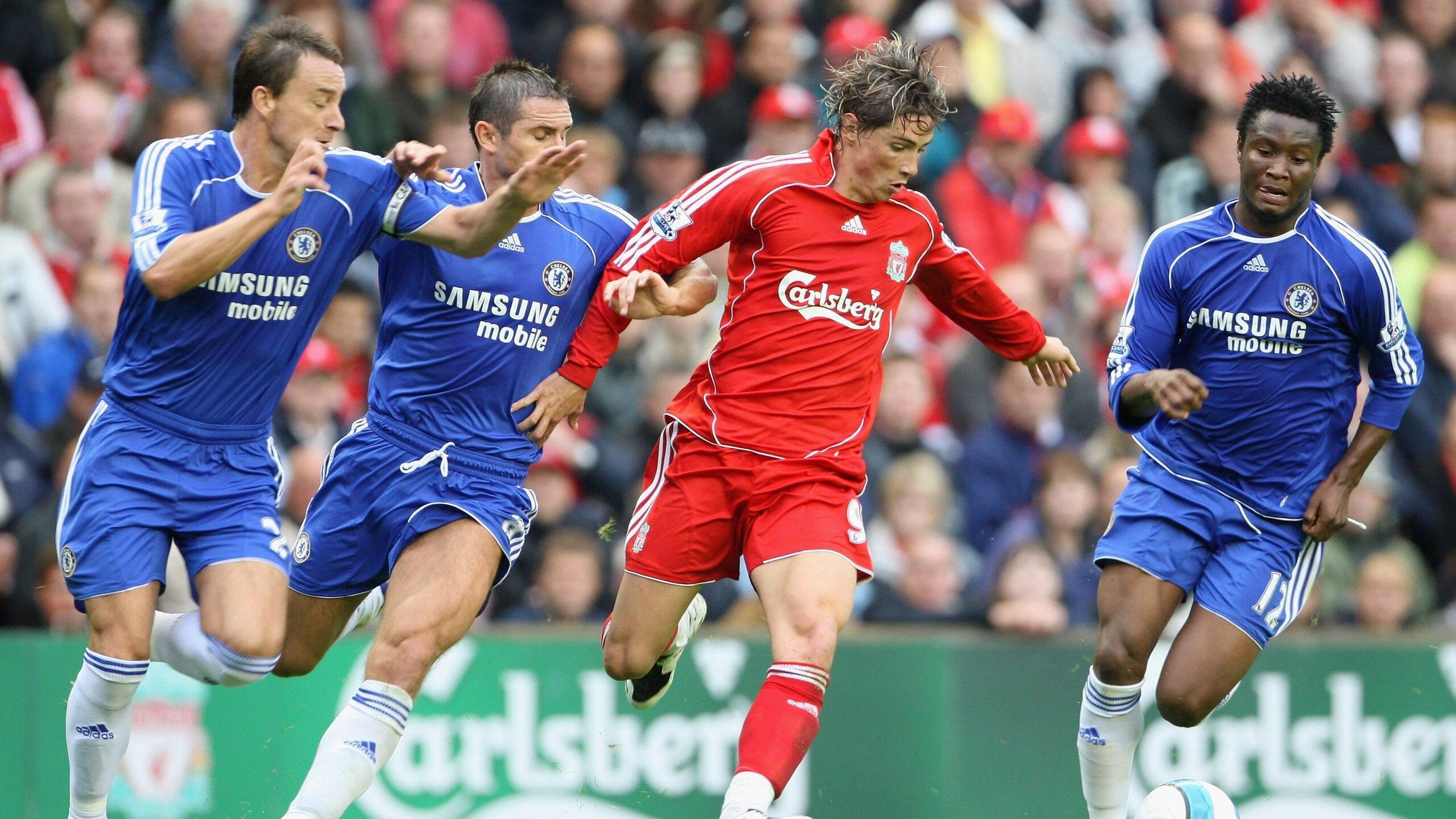 阿尔卡拉斯横扫对手晋级美网八强 新生代巨星展现王者风范